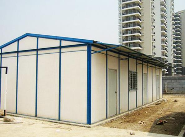 用彩鋼板搭建活動(dòng)板房有什么優(yōu)勢(shì)？